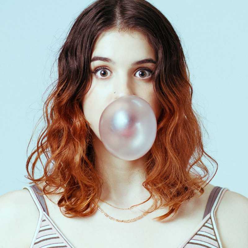 Bubble gum portraits inspired by Roy Lichtenstein